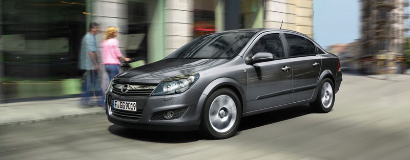 Opel Astra Sedan (2008)
