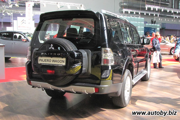 Mitsubishi Pajero Wagon (2019)