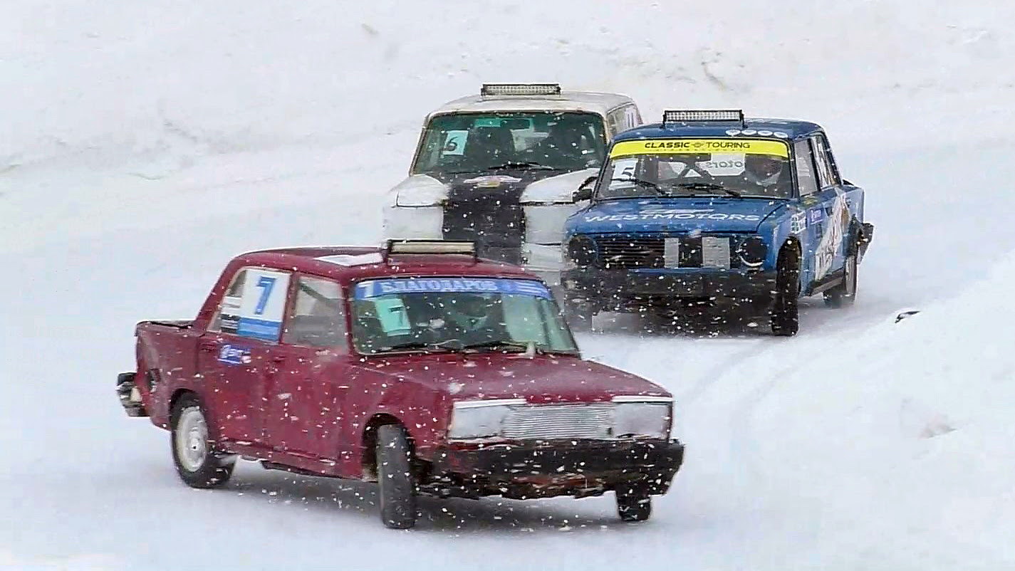 Трековые автогонки «Горячий лед 2026» в классе «Легенды СССР» (24.01.2026, РСТЦ ДОСААФ)